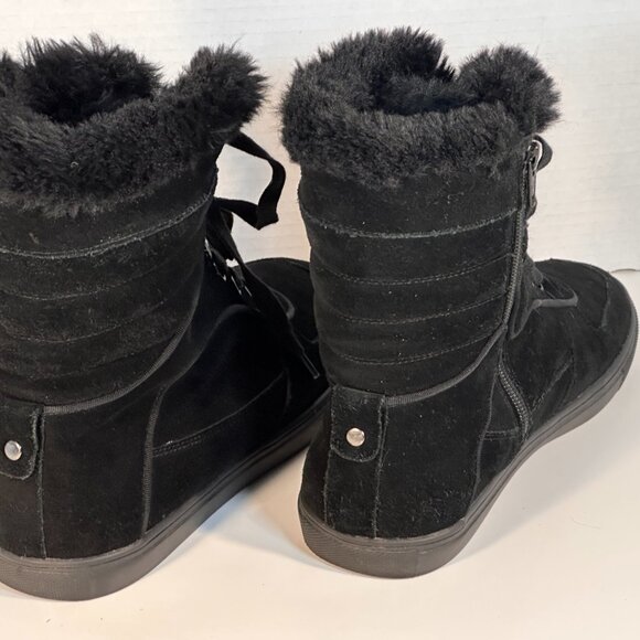 WOMEN'S SIZE 9 FURRY BOOTS - Picture 16 of 16